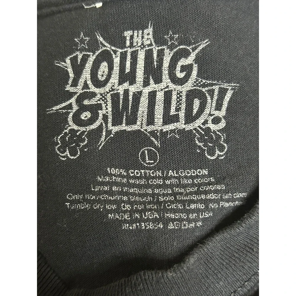 The Young and Wild Graphic T-Shirt Death Before Dishonor Black‎